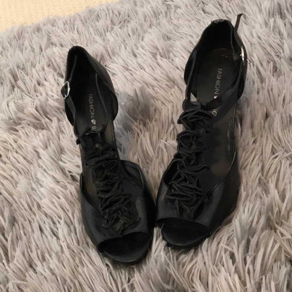 Cute black heels